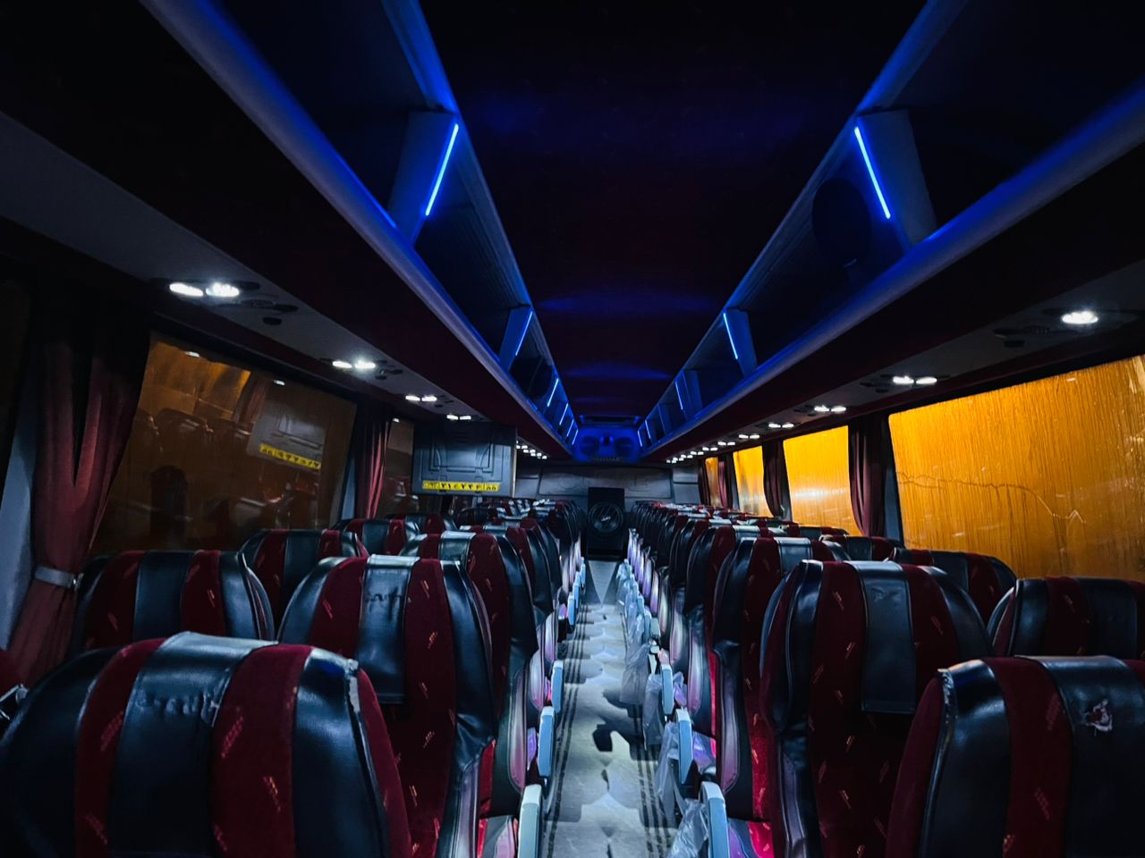 خدمات حمل‌ و نقل مسافربری نگین درخشان راه فردا در تهران